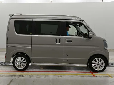 NISSAN CLIPPER RIO