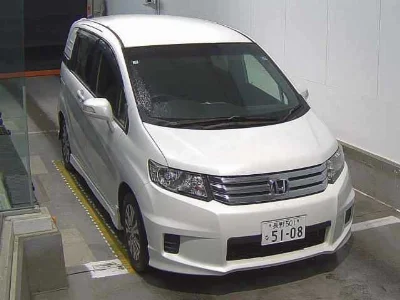 HONDA FREED SPIKE