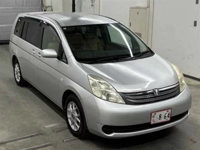 TOYOTA ISIS