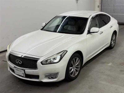 NISSAN FUGA