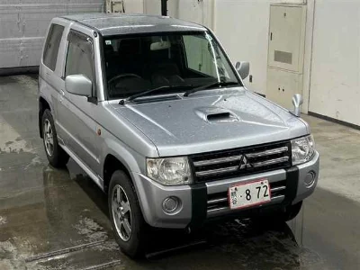 MITSUBISHI PAJERO MINI