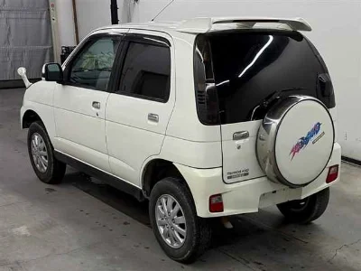 DAIHATSU TERIOS KID