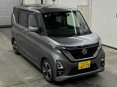 NISSAN ROOX
