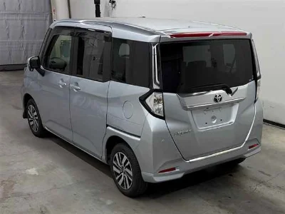 TOYOTA TANK