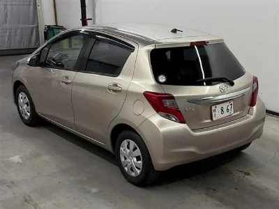 TOYOTA VITZ