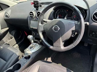 NISSAN DUALIS