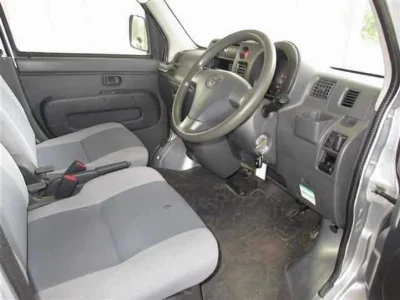 TOYOTA PIXIS VAN