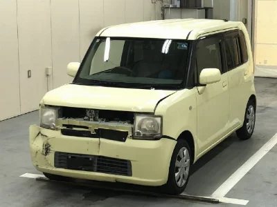 TOYOTA PIXIS SPACE