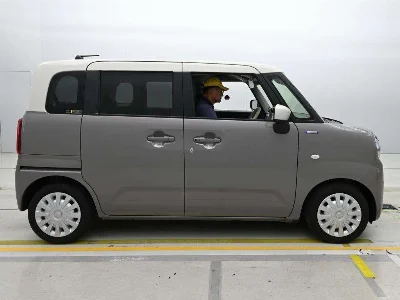 SUZUKI WAGON R SMILE