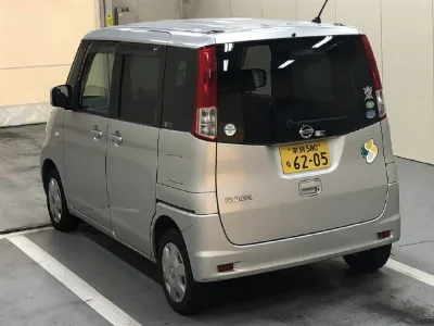 NISSAN ROOX