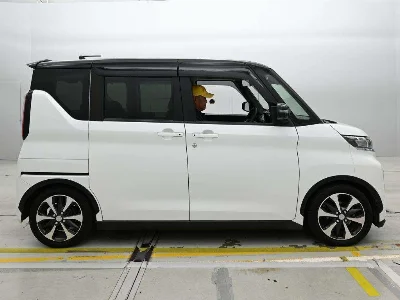 MITSUBISHI EK X SPACE