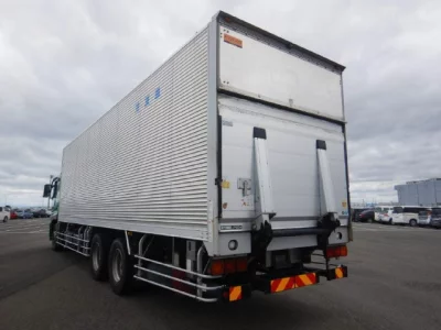 MITSUBISHI FUSO SUPER GREAT