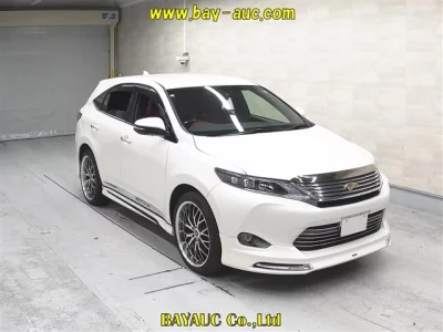 TOYOTA HARRIER
