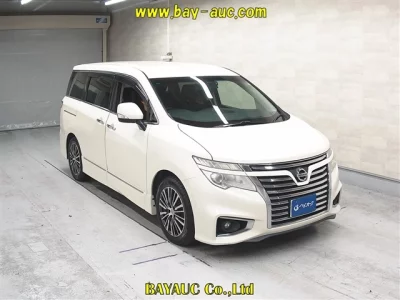 NISSAN ELGRAND