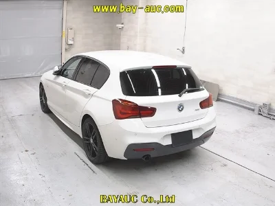 BMW 1 SERIES