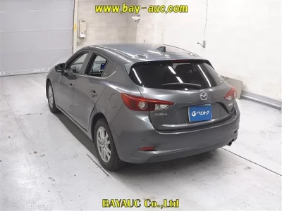 MAZDA AXELA