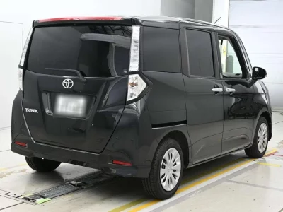 TOYOTA TANK