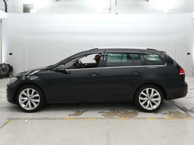 VOLKSWAGEN GOLF VARIANT