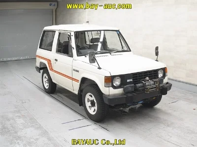 MITSUBISHI PAJERO
