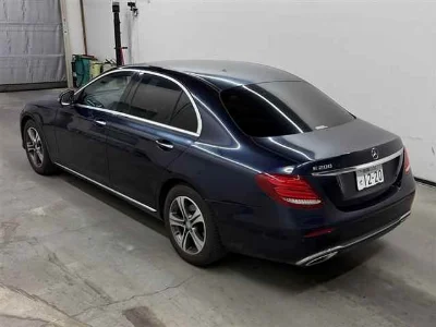MERCEDES BENZ E CLASS