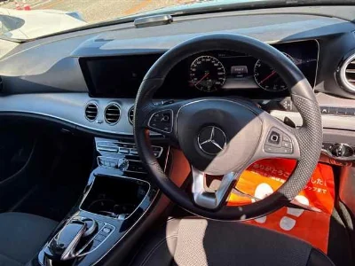 MERCEDES BENZ E CLASS