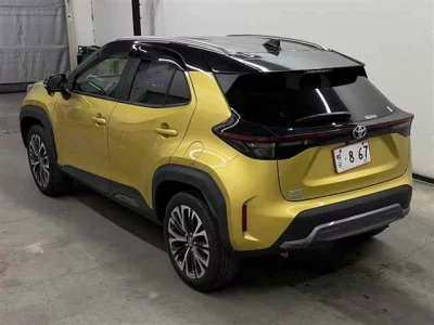 TOYOTA YARIS CROSS