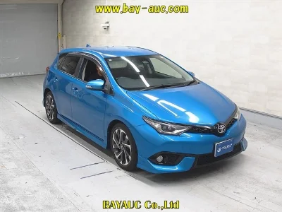 TOYOTA AURIS