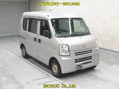 NISSAN CLIPPER VAN