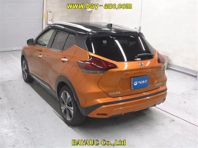 NISSAN KICKS
