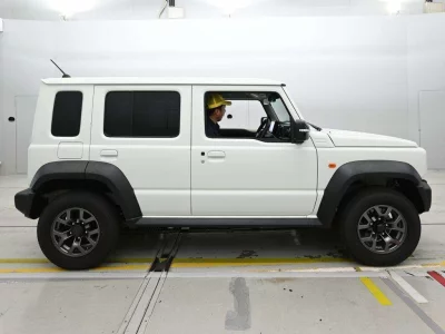 SUZUKI JIMNY NOMADE