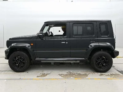 SUZUKI JIMNY NOMADE