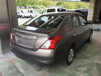 NISSAN TIIDA LATIO