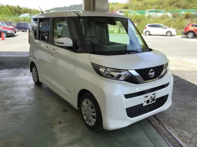 NISSAN ROOX