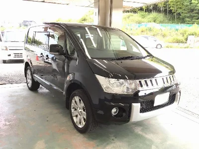 MITSUBISHI DELICA D5