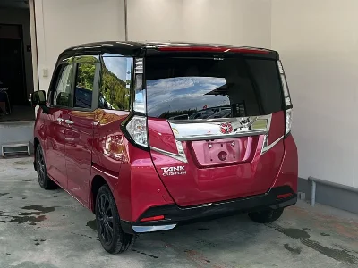 TOYOTA TANK