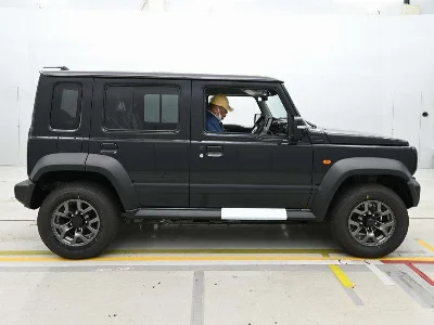 SUZUKI JIMNY NOMADE