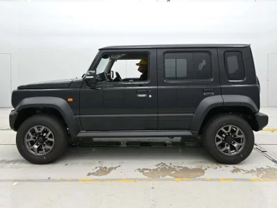 SUZUKI JIMNY NOMADE