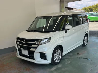 MITSUBISHI DELICA D2