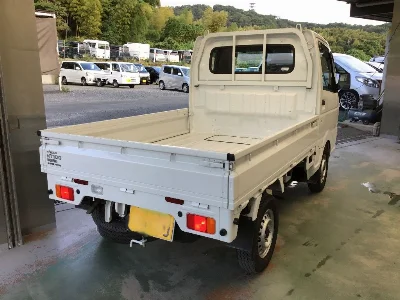 NISSAN CLIPPER TRUCK
