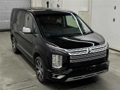 MITSUBISHI DELICA D5