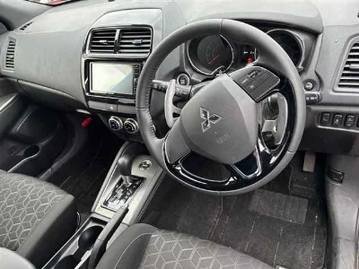 MITSUBISHI RVR