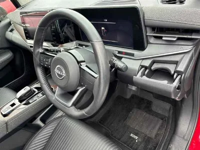 NISSAN AURA