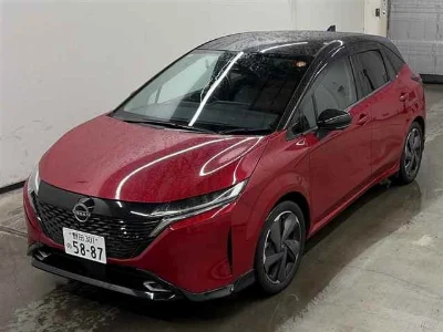 NISSAN AURA