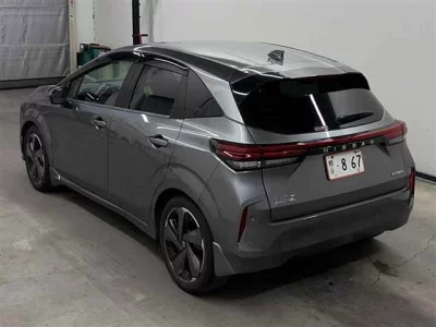 NISSAN AURA