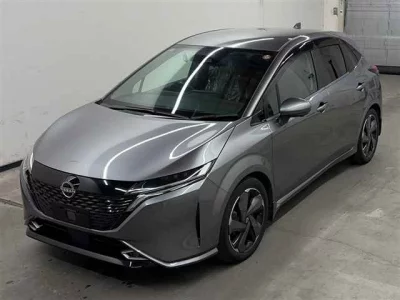 NISSAN AURA