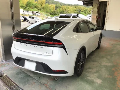 TOYOTA PRIUS