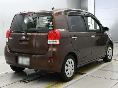 TOYOTA PORTE