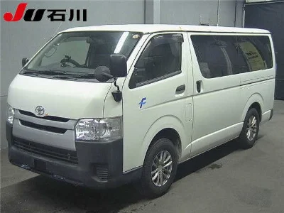 TOYOTA HIACE VAN