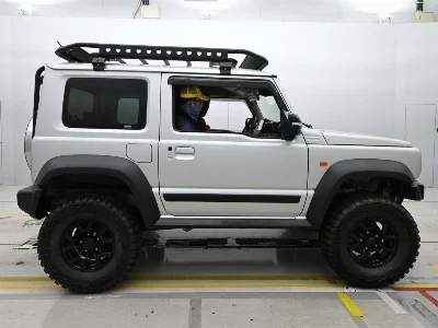 SUZUKI JIMNY SIERRA