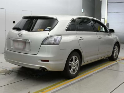 TOYOTA MARK X ZIO